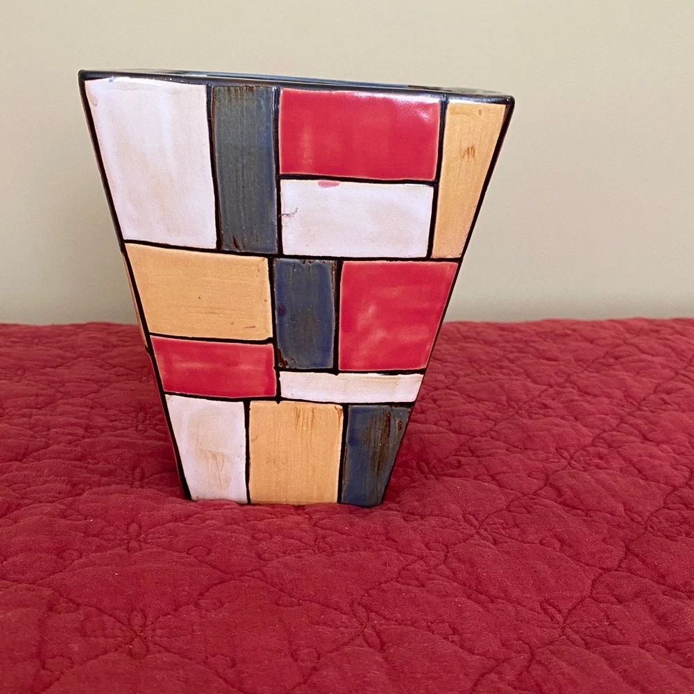 Pier 1 Geometric Vase